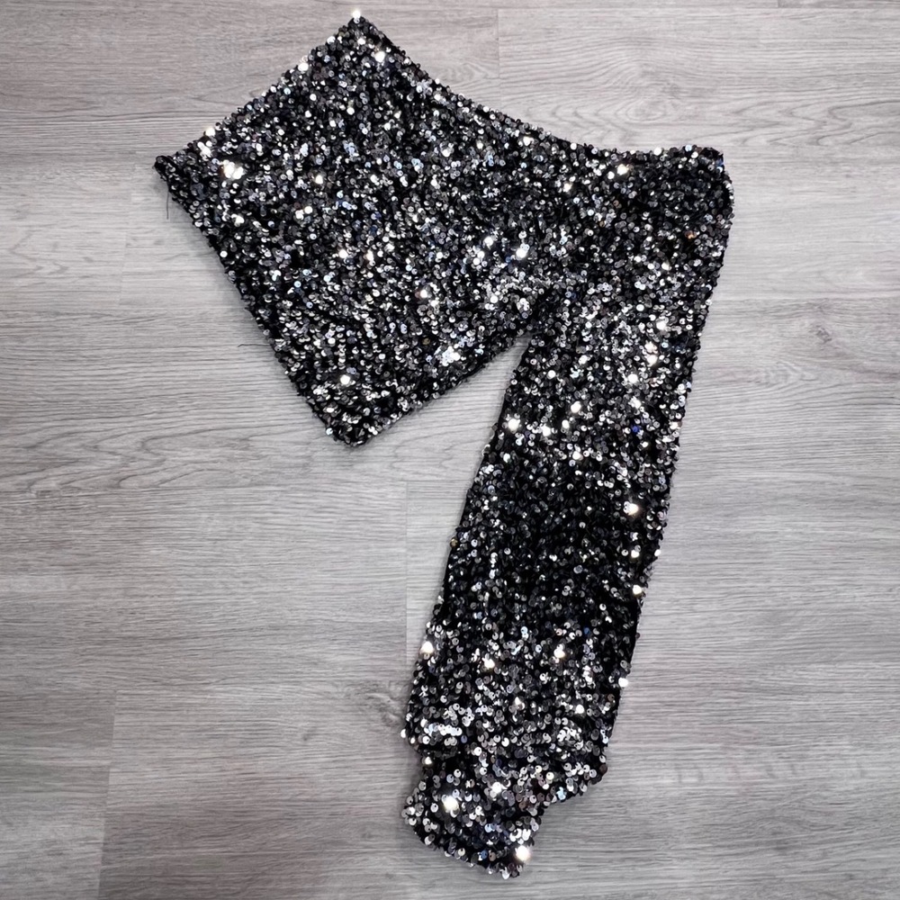 Mi Ami Francescas Women Black Silver Sequin One Shoulder Crop Top WT12041 Small